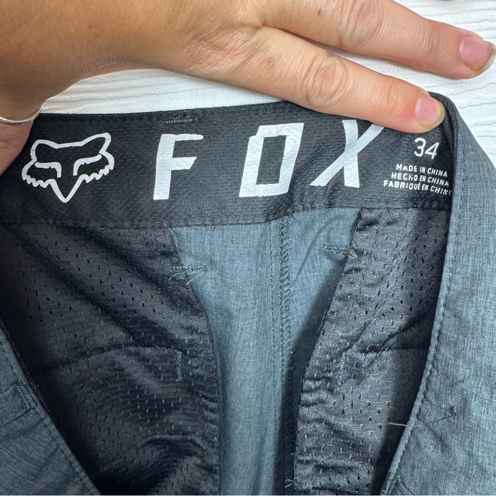 Fox Racing Gray Men’s Shorts Size 34 - Picture 8 of 8
